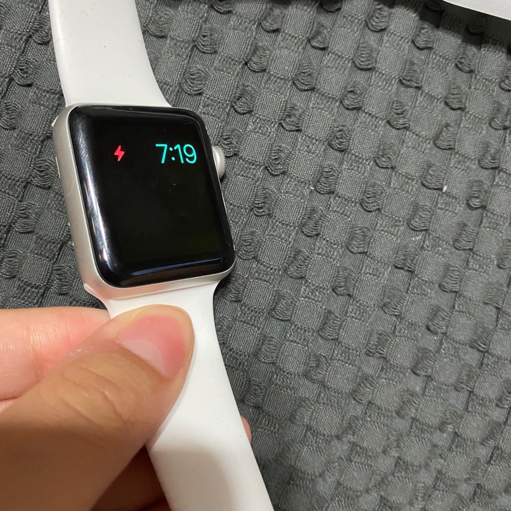 Apple Watch series 3 - Picture 3 of 4